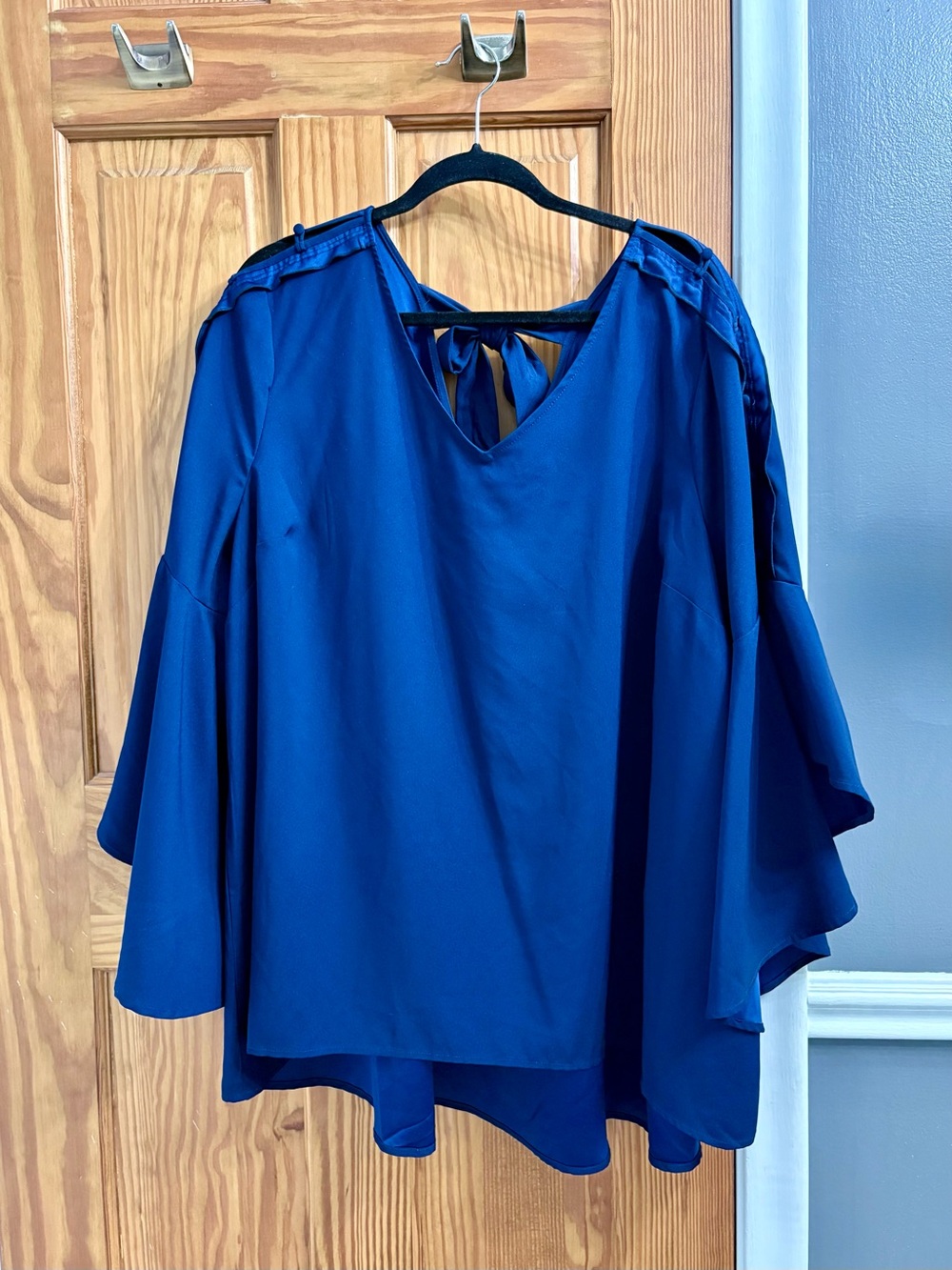 Lane Bryant Royal Blue V-Neck Tie-Back Flutter Sleeve Blouse